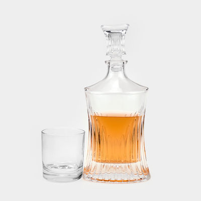 Elegantes Glas Rotwein Glas Wodka Likör Verkostung Whisky Dekanter mit Glasdeckel