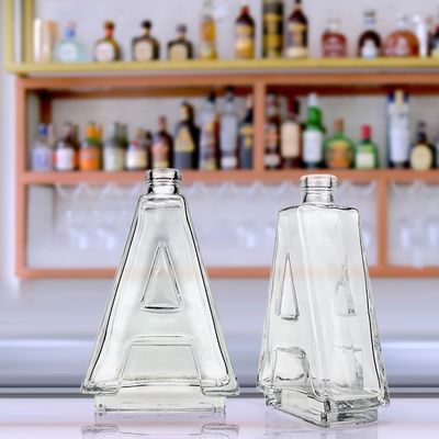 Körpermaterial Glas Einzigartiges Custom A Form Klares Glas Spirituosenflasche 500ml 700ml