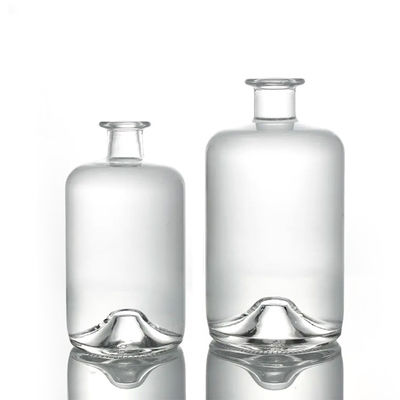 Glasflasche mit individueller Kapazität für Spirituosen Tequila Wodka Brandy Whisky Rum Gin Likör 500 ml/700 ml/750 ml