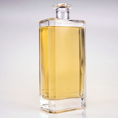 Klassische viereckige Glasflaschen für Wein 500 ml 700 ml Basismaterial Glas und Super Flint