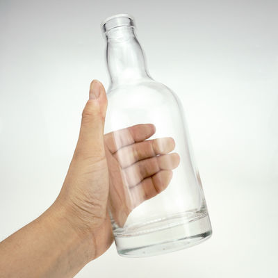 Customized Logo Form Verschlüsse 750ml leere einzigartige Glasflasche für Alkohol mit Kappe