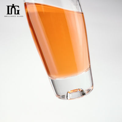 550 ml Glasflasche für Whisky Brandy Wodka OEM/ODM Akzeptabel und Gravierungsoberflächenbehandlung