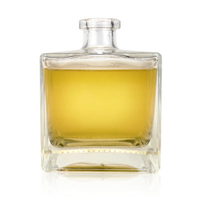 Gravierungen Custom 750ml Quadratglasflasche für Obstwein Whisky Wodka Brandy Rum Gin