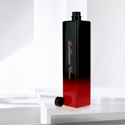700 ml/750 ml Quadratische Wodka Flasche Ende Kristallglas Custom Logo und Spray Farbprozess