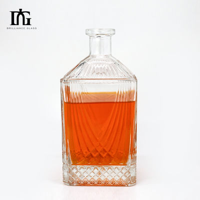 Glasflasche mit Korken und Schraubkappe