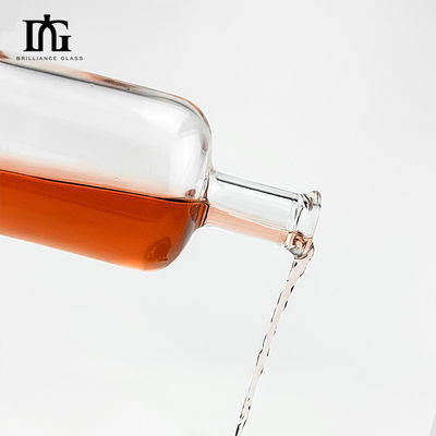 WISKY 750 ml klare Flint Glasflasche mit klassischem runden Design und Glaskragen