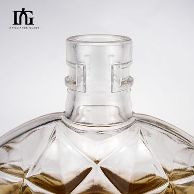 700 ml Kapazität Korken Schraube Beide klare Glasflasche für Wodka Whiskey Brandy Rum