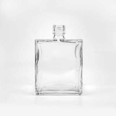 OEM/ODM akzeptabel Maßgeschneiderte Quadrat 750ml Glasflasche für Whisky Wodka Brandy Rum Gin