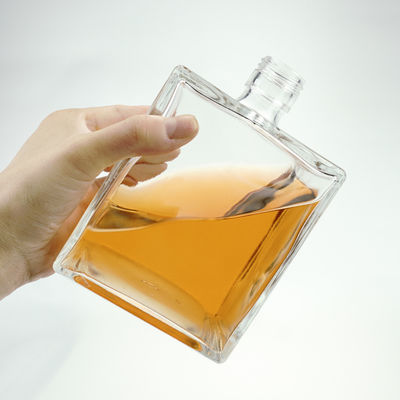 OEM/ODM akzeptabel Maßgeschneiderte Quadrat 750ml Glasflasche für Whisky Wodka Brandy Rum Gin