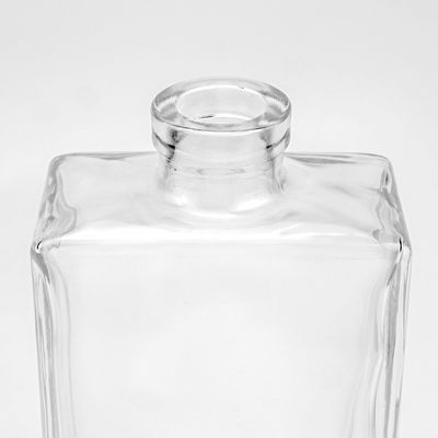 Spezielle Verpackung Nachfüllglas Leere 500 ml Parfümflasche mit Gravur und Farbe