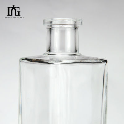 Durchsichtige 500 ml Quadratglasflasche mit schwerem Boden und Korkkappe