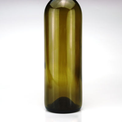 750 ml Farbglasflasche für Rotweinschnaps Runde Form Grüne Farbe Korkschraubkappe