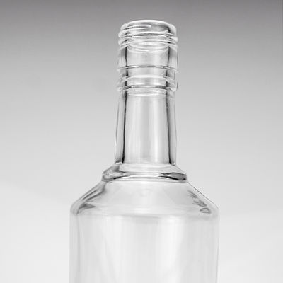 Gravierende Oberfläche Handhabung Glasflasche für Saft Wein Rum Kapazität 500 ml/700 ml/750 ml