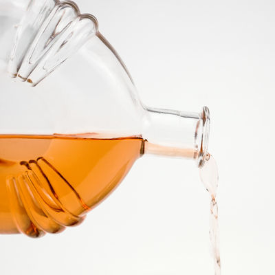 500 ml 700 ml klare Glasflasche mit Verschluss Korken für Brandy akzeptabel OEM/ODM Einzigartig