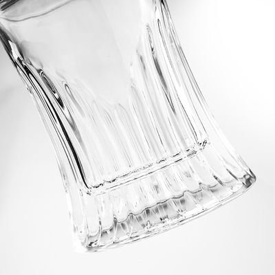 Elegantes Glas Rotwein Glas Wodka Likör Verkostung Whisky Dekanter mit Glasdeckel