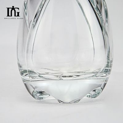 Freigegebene Super-Fliesen-Farbe Kristall-Weiß-Glasflaschen für Brandy und Wodka mit Kork