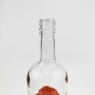 750 ml Glasgetränke Leere Flasche für Alkoholwasser Chinesisches Körpermaterial Glasgravur