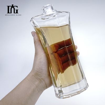 Körpermaterial Glas Custom leere Glasflaschen für Alkohol Whisky Rum 500ml 700ml 750ml