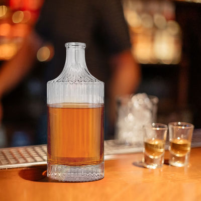 500 ml klare Glasflaschen Wodka Likör Gin Rum Tequila Spirituosen Flaschen mit transparenter Gestaltung