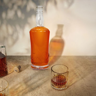 OEM/ODM 700ml 750ml Glasflasche für Wein Whisky Direktversorgung Kappe Typ Korkkorn Beide