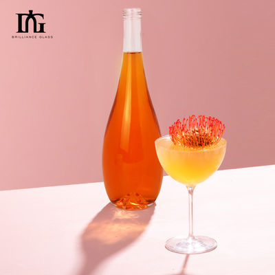 Elegante 200ml 250ml 330ml 375ml 500ml 750ml klare Glasflasche mit Holzverschluss