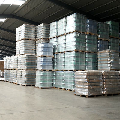 Glaskragenmaterial 700 ml dunkelgrüne leere Weinflasche mit Korkenversiegelung