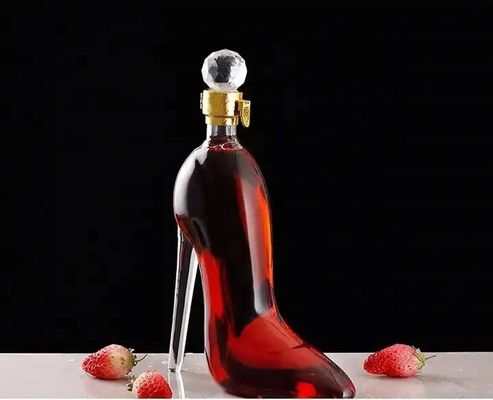 Einzigartige Form 500 ml 750 ml High Heel Schuh Alkohol Whiskey Rotwein Wodka Glasflasche