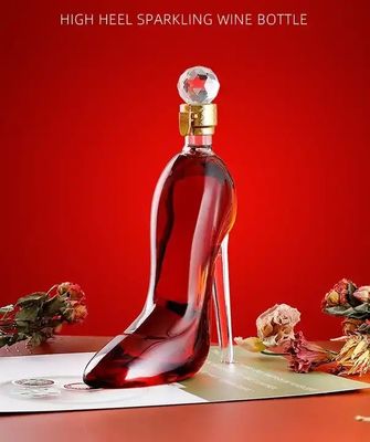 Einzigartige Form 500 ml 750 ml High Heel Schuh Alkohol Whiskey Rotwein Wodka Glasflasche
