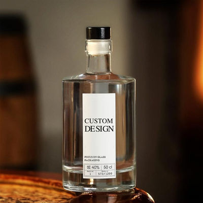 Customized Fancy Glasflasche für Spirituosen Wodka Whisky Rum und Gin Versiegelung Typ Kork