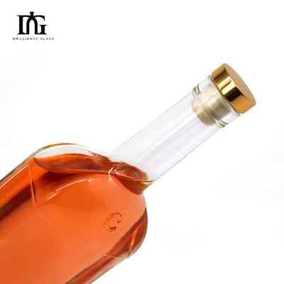 750 ml 700 ml 500 ml Einzigartige Form Wodka Spirituosen Gin Rum Klarglas Alkoholflasche mit Kork