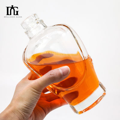 Andere Getränke 50 cl leere Wodka Whisky Glasflasche mit Korkdeckel und matte Oberfläche