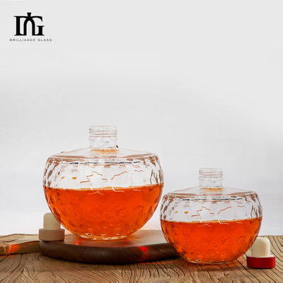 Einzigartiges Design 700 ml klare Glasflasche mit einzigartiger Schädelform und Gravur Kork