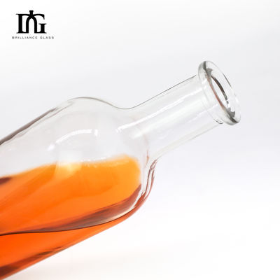Leere Spirituosenflasche für Getränke 1750ml Glasflasche aus benutzerdefiniertem Kragenmaterial
