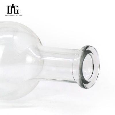 Leere Spirituosenflasche für Getränke 1750ml Glasflasche aus benutzerdefiniertem Kragenmaterial