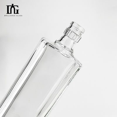 500 ml Quadratklare leere Brandy Whisky Glasflasche mit akzeptablen OEM / ODM