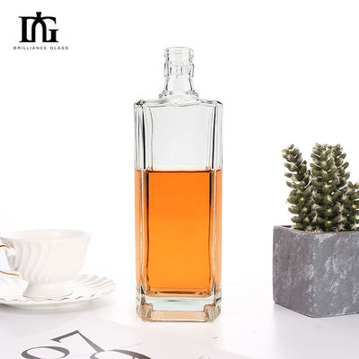 500 ml Quadratklare leere Brandy Whisky Glasflasche mit akzeptablen OEM / ODM