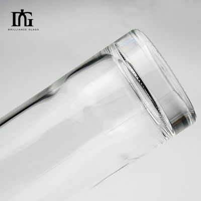Gravierungen Klassische leere 500 ml kundenspezifische Flint klare runde Glasflaschen für Alkohol