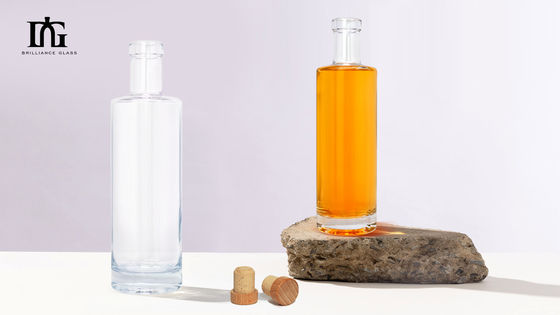 Alkoholische Getränke Wodka Glasweinflasche mit Korkverschluss 500 ml 700 ml 750 ml