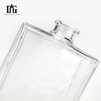 Freigegeben Glas-Basis-Material Custom Liquor für Wodka Gin 100 ml 200 ml 500 ml 700 ml