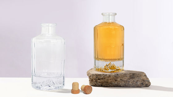 Akzeptable OEM/ODM-Flaschen für Wodka, Whisky, Rum, Gin, Brandy in verschiedenen Größen