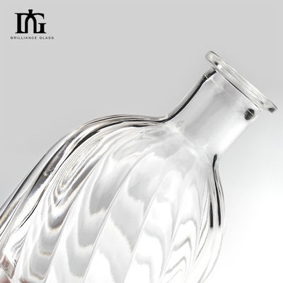 250 ml/500 ml/700 ml/750 ml Kapazität Gravur Oberfläche Handhabung Glasflasche für Whisky Wodka