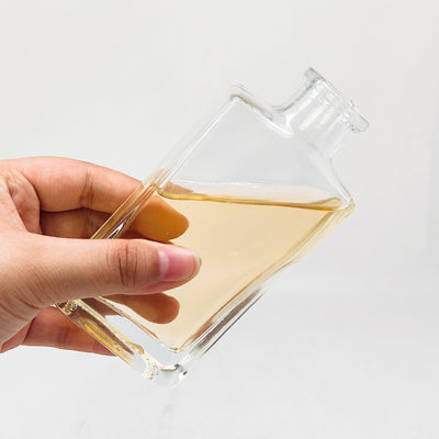 Glasflasche mit Schraubverschluss 700 ml für Spirituosen und Getränke
