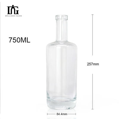 Siebdruck und Warmstempel auf 300 ml Glasflasche mit Gravur-Korkstopfen