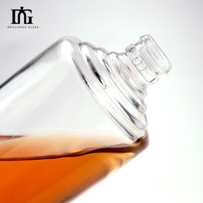 100 ml Rundglas-Pflammflasche Leerer Designer-Flasche-Spray-Halsband Material Glas