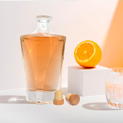 Glasflaschen für Wodka Whisky Rum Gin Brandy Niedrige MOQ 375ml 500ml 700ml 750ml