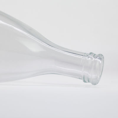 Glasflaschen für Wodka Whisky Rum Gin Brandy Niedrige MOQ 375ml 500ml 700ml 750ml