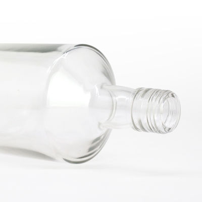 Durchsichtige Glasflasche für Spirituosen Versiegelungstyp CORK OEM/ODM akzeptabel 700ml