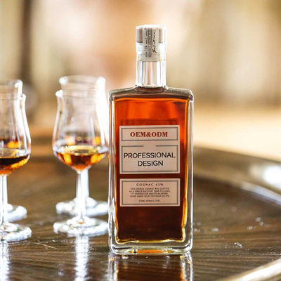Kohlensäurehaltige Getränke Glasflasche mit Korkverschluss 750 ml 500 ml Whisky Rum Gin Tequila Brandy Spirituosen