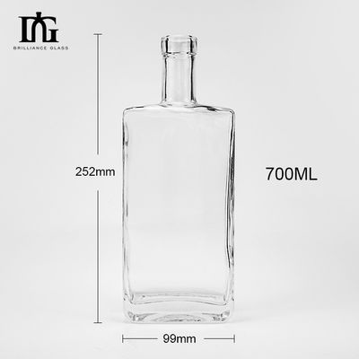 Versiegelungsart CORK 500 ml 700 ml klare Viereckene, leere Glasflasche für Wodka und Whisky