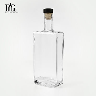 Versiegelungsart CORK 500 ml 700 ml klare Viereckene, leere Glasflasche für Wodka und Whisky